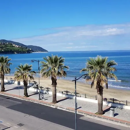 Il Colore Del Mare Frühstückspension 4*