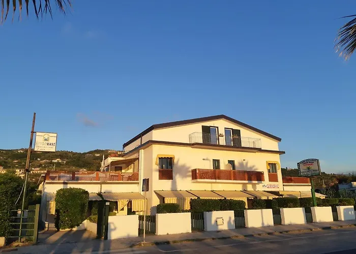 Il Colore Del Mare Nocleg ze śniadaniem 4*